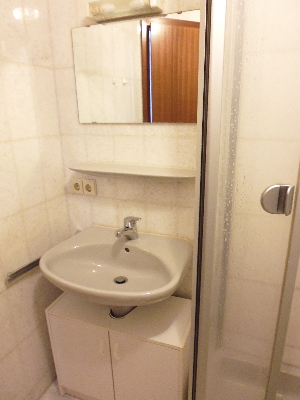 Badezimmer.- M