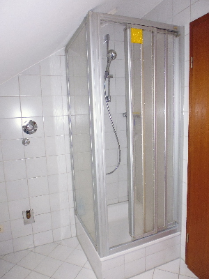 Dusche im DG -M